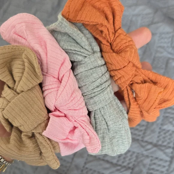 💚5/$20💚Set Of 4 Colorful Baby Headbands - Picture 2 of 3